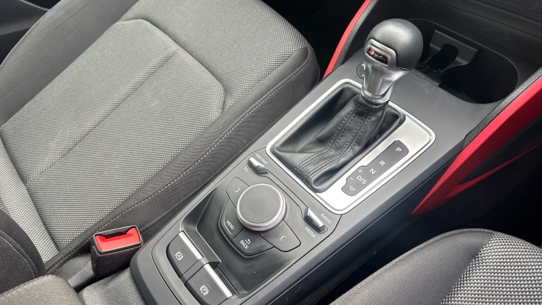 Audi Q2 30 TDI Sport 5dr S Tronic Diesel Estate